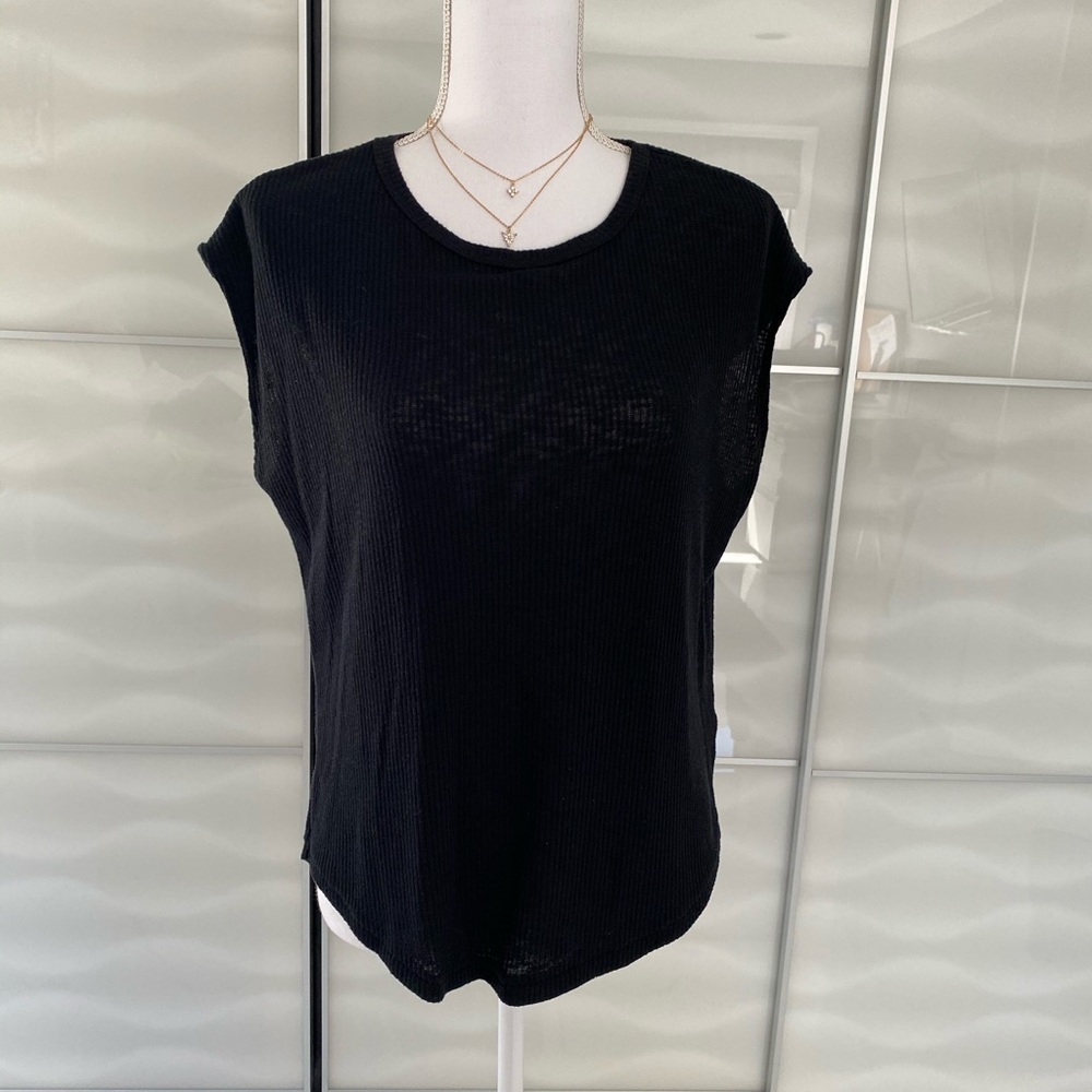 2/$30 Rag and Bone Top 😎